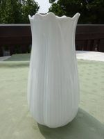 Hutschenreuther Vase weiß 24,5 cm Bayern - Arzberg Vorschau