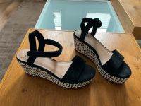 NEU Keilabsatz Sandalen Pumps Venturini Gr. 38 schwarz Saarland - Schmelz Vorschau