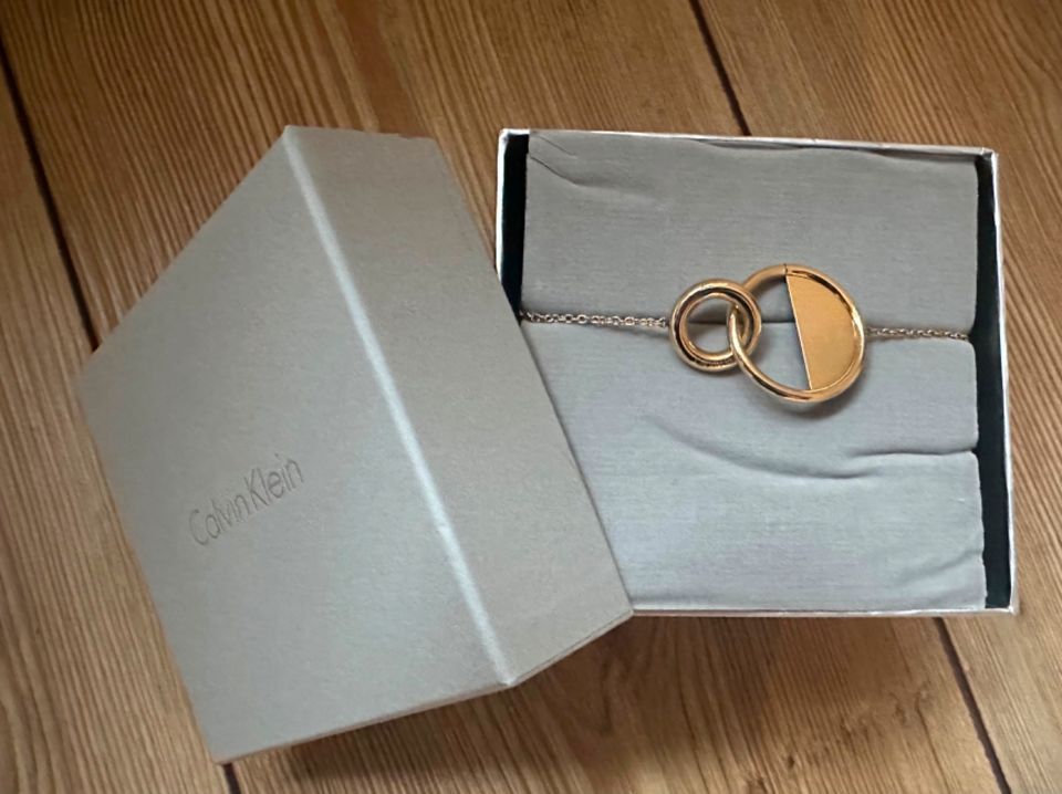 Calvin Klein Schmuck Set Ohrringe Kette Gold in Stadtroda