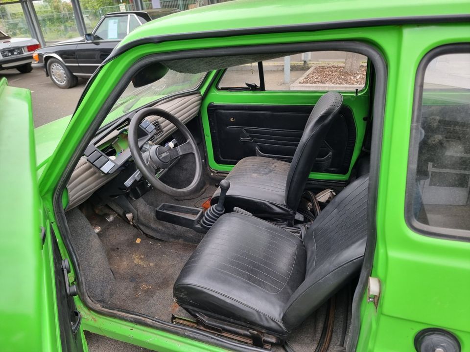 Fiat 126P 650 Oldtimer Ersatzteilespender in Leipzig