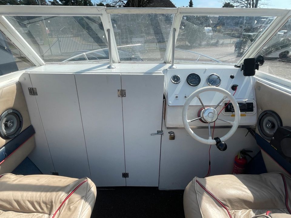BAYLINER Capri Sportboot mit 4-Takt Suzuki DF70 und Trailer in Winsen (Aller)