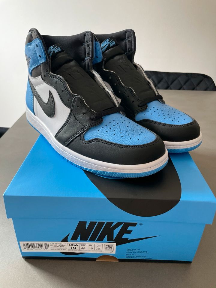 Nike Air Jordan 1 Retro high „UNC Toe“ - US 10 / EU 44 in München