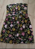 Mango Cocktail Kleid bandeaukleid M trägerlos schwarz geblümt ros Nordrhein-Westfalen - Dinslaken Vorschau