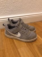 Nike Kinderschuhe unisex 32 und Quechua Turnschuhe Nordrhein-Westfalen - Ahaus Vorschau