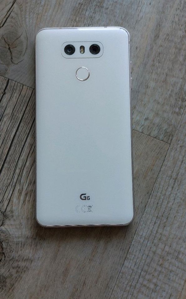 LG G6 white 32GB in Seelze