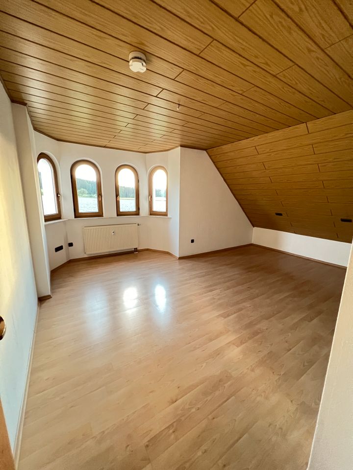 5 Zimmer traumhafte 140m², ruhige Lage am Ortsrand OT Neustadt in Neustadt
