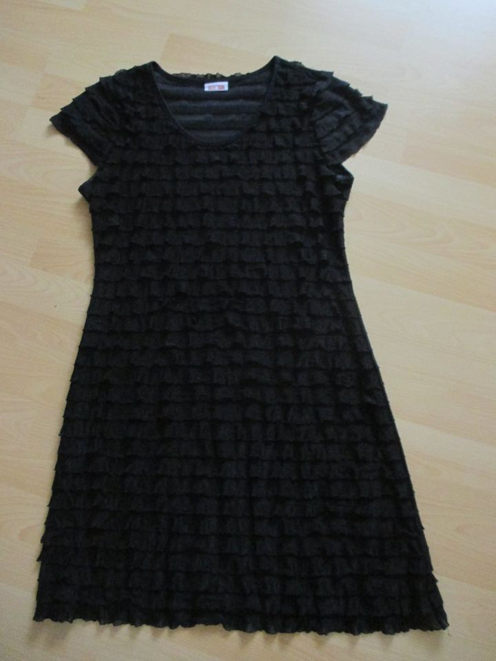 Kleid von Street One Gr. 38 schwarz in Wanzleben