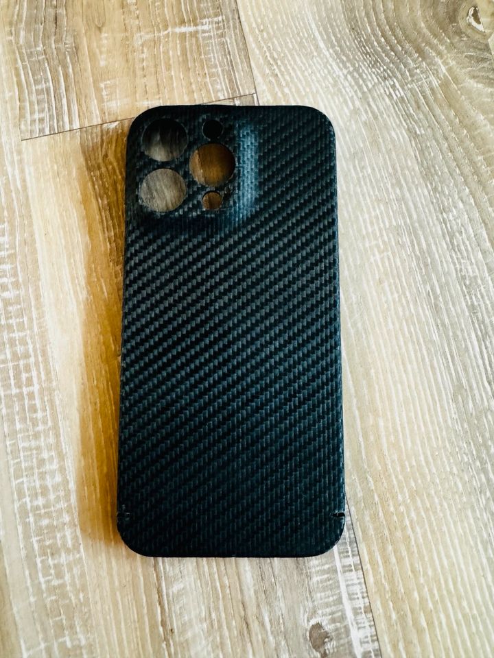 Filono Carbon Case für iPhone 14 Pro Max mit Magnetsystem in Thyrnau