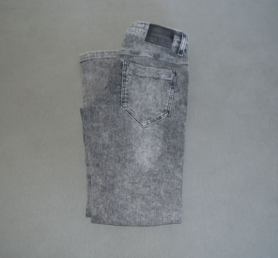 Jeans Gr. 152 in Nürnberg (Mittelfr)