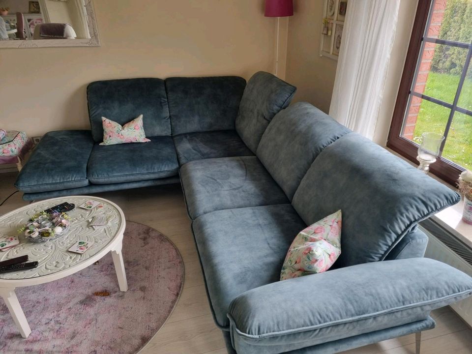 Sofa neuwertig in Lensahn