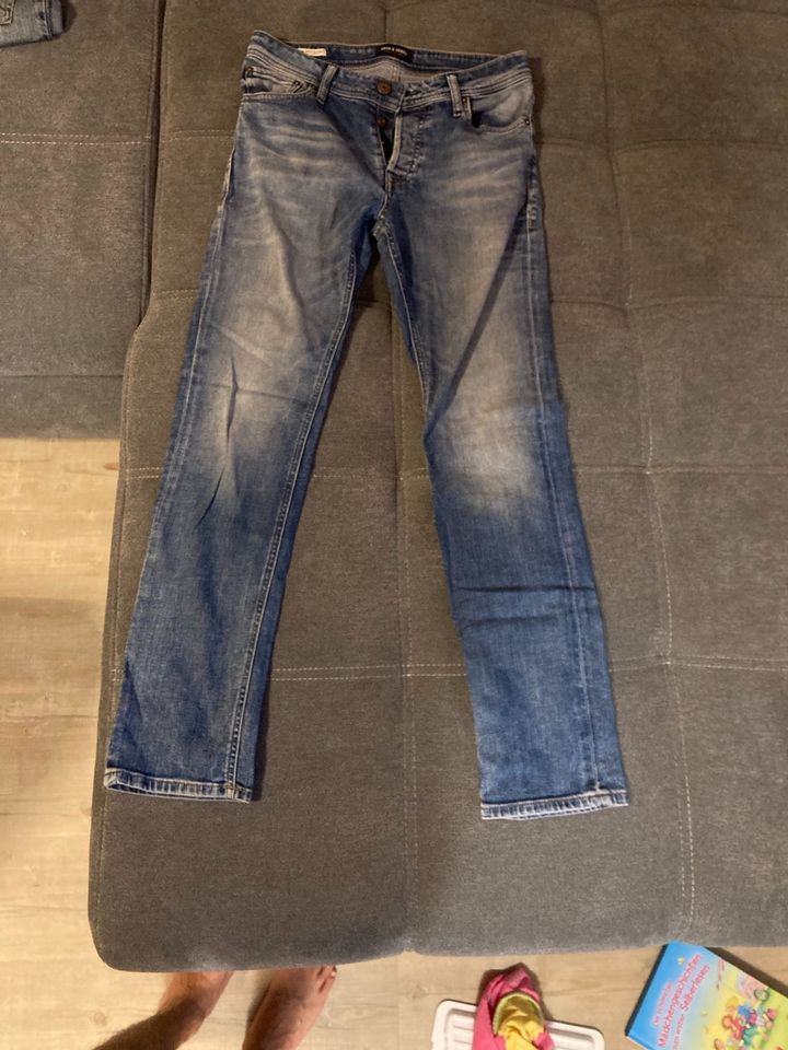 Jack & Jones Jeans, blau, 30/32, wie neu in Herzhorn