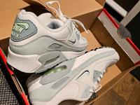 2024 Wmns Air Max 90 SE 'Molten Metal' Hessen - Mühlheim am Main Vorschau