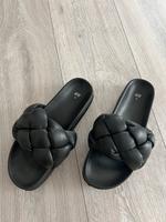 Schwarze Sandalen von H&M – Größe 38 Nordrhein-Westfalen - Waldbröl Vorschau