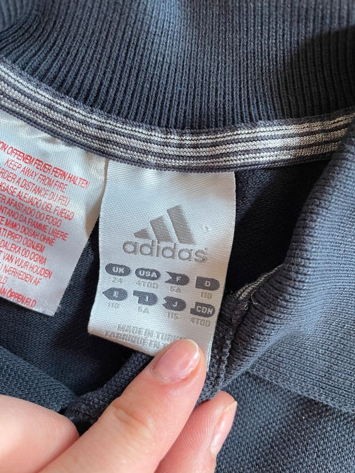 Adidas Poloshirt Größe 110 in Potsdam