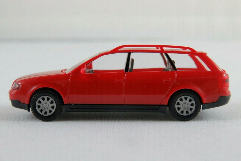 Wiking 13002 Audi A6 Avant (1998-2001) in rot 1:87/H0 in Bad Abbach