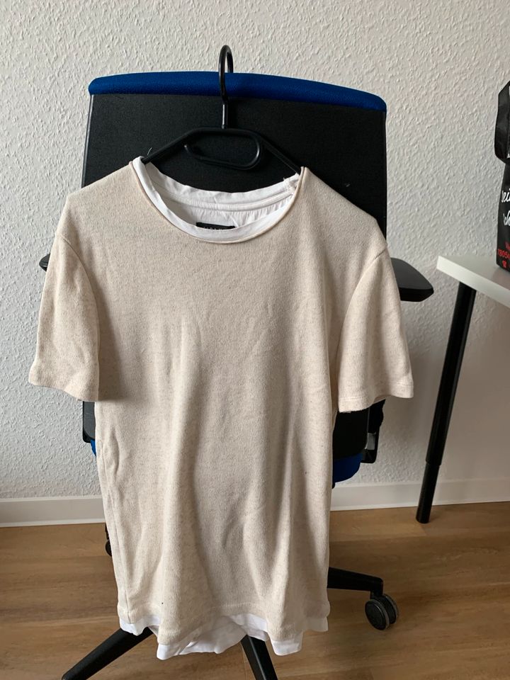 Cremiges Zara Shirt in Düsseldorf