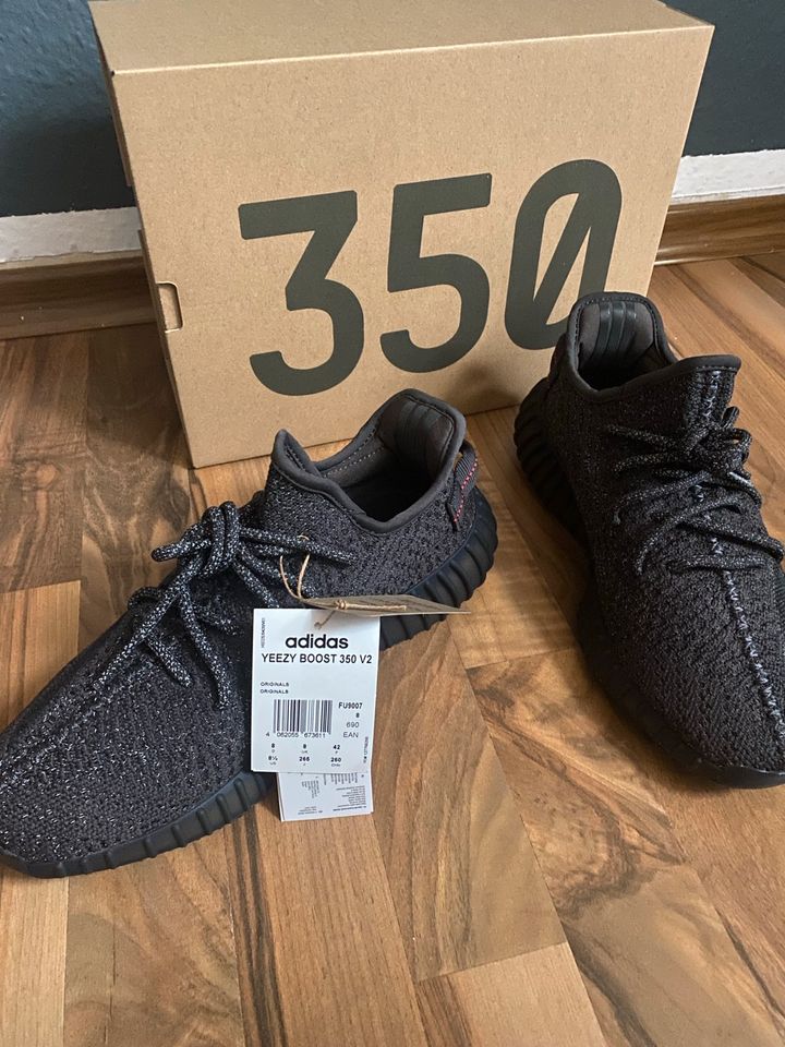 Adidas Yeezy 350 static black reflective in Paderborn