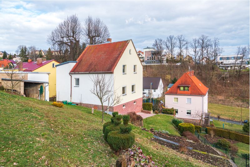 +Idyllisch gelegen: Einfamilienhaus in Hohenstein-Ernstthal - Ihr neues Zuhause mit Panoramablick!+ in Hohenstein-Ernstthal