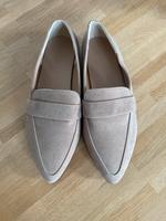 Neue Halbschuhe Loafer beige Gr.39 Niedersachsen - Sehnde Vorschau