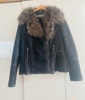 Guess Wildleder-Optik, Kunstfell Jacke UNGETRAGEN Brandenburg - Teltow Vorschau