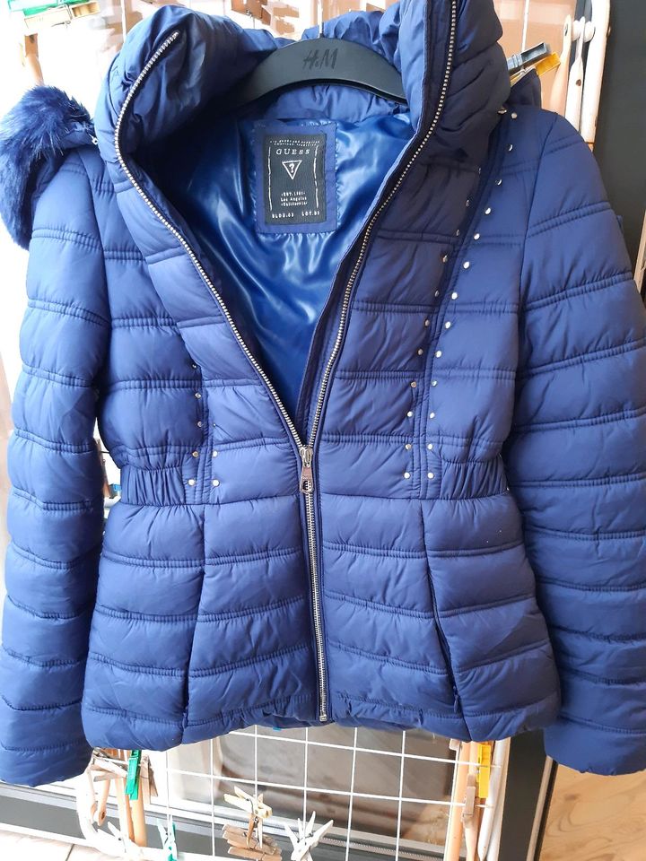 Guess Damen Winterjacke in Größe XS in Köln