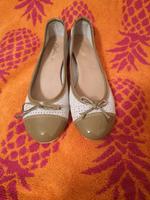 Cafenoir Ballerinas Gr. 41 Schuh Leder neu ungetragen Damen Mädel Hessen - Hanau Vorschau