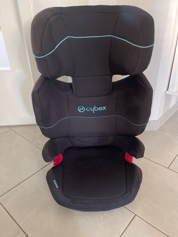 Cyber Kindersitz mit Isofix schwarz blau 15-36 kg Autositz in Emden