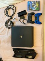 PlayStation 4 Pro 1TB , 2 Controller, Ladestation, Spiel, Wandh Nordrhein-Westfalen - Langenfeld Vorschau