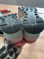 Nike Turnschuhe Sneakers 39 Nordrhein-Westfalen - Würselen Vorschau