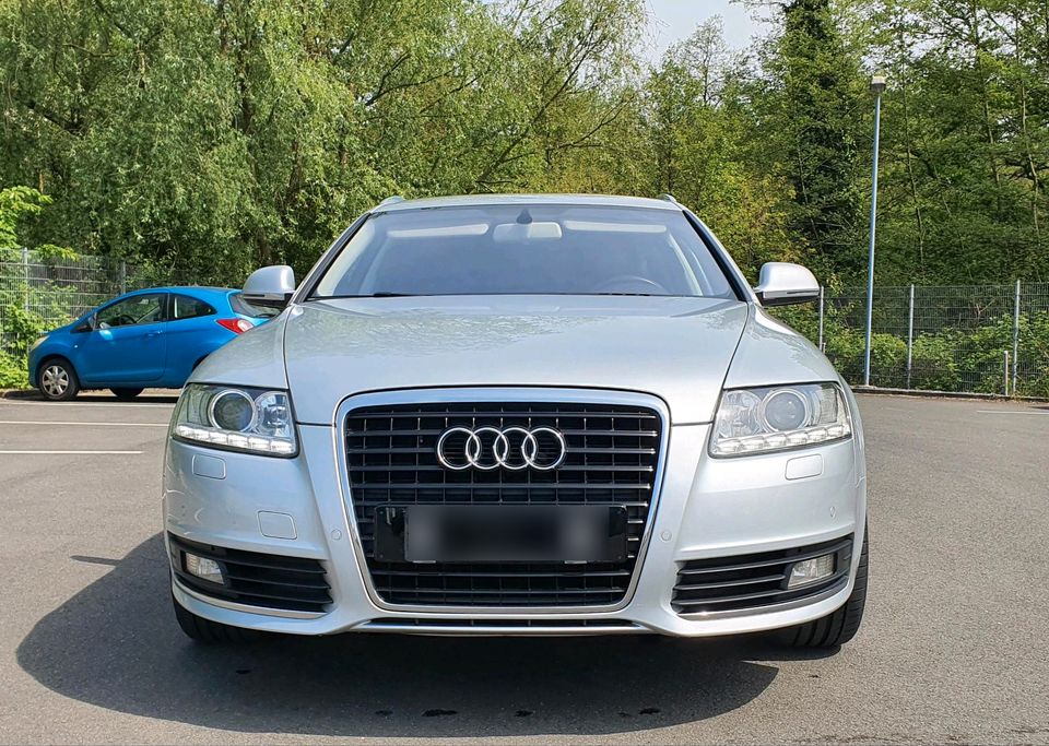 Audi A6 4f C6 Avant 2.0 TDI S-Line in Troisdorf