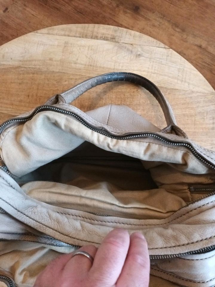 Liebeskind Leder Handtasche Beige in Grünkraut