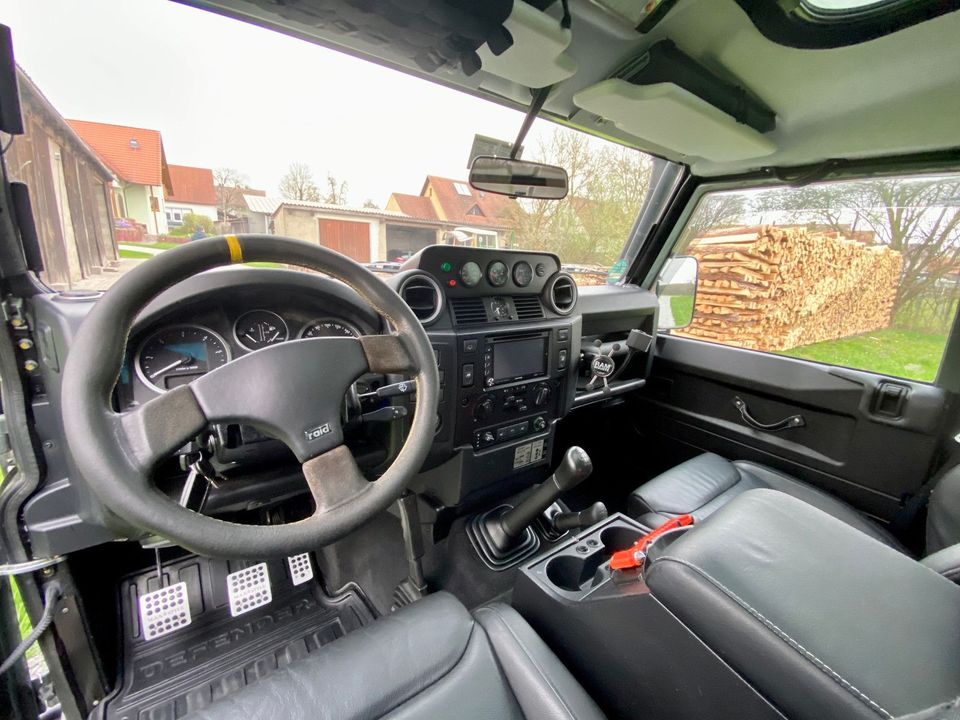 Land Rover Defender 110 TD4 - Sehr viel Ausstattung !!! in Diespeck