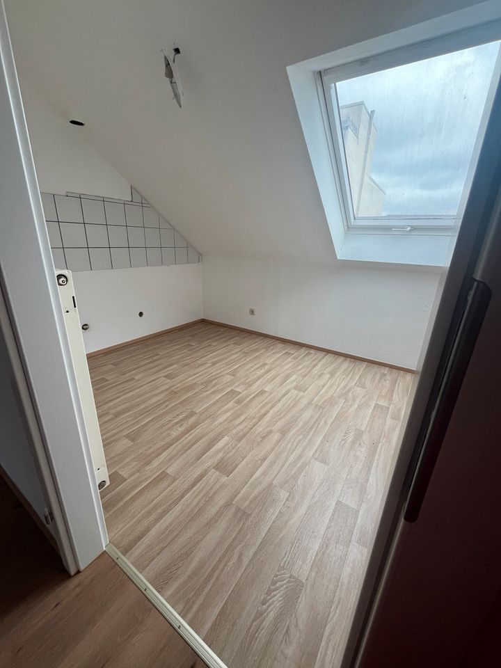 3ZKB, Balkon, Dillingen, zentrale ruhige Lage in Dillingen (Saar)