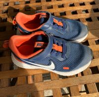 NIKE Revolution Sneaker Gr. 28,5 ( 17,5cm)Junge Baden-Württemberg - Ostfildern Vorschau