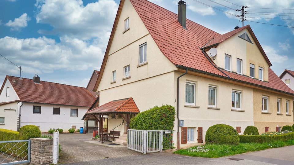 Einladendes Zuhause in Steinheim - Charmante Doppelhaushälfte mit vielfältigen Möglichkeiten! in Steinheim an der Murr
