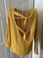 Stradivarius gelb Strick pullover Oberteil 36 S senfgelb Nordrhein-Westfalen - Ratingen Vorschau