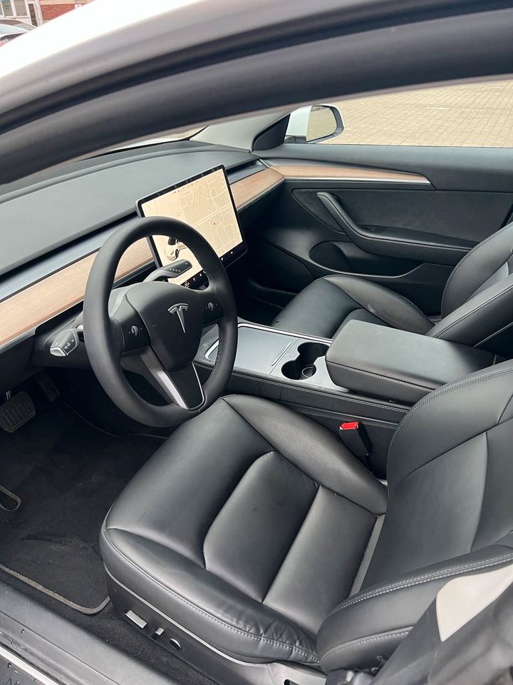 Tesla Model 3 LR Long Range AWD Dual Motor 11/2021 1.HD in Hannover