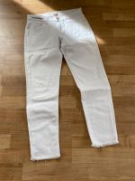 T. Hilfiger Jeans weiß Gr. 26/30 7/8 Slim neuwertig Dresden - Cotta Vorschau