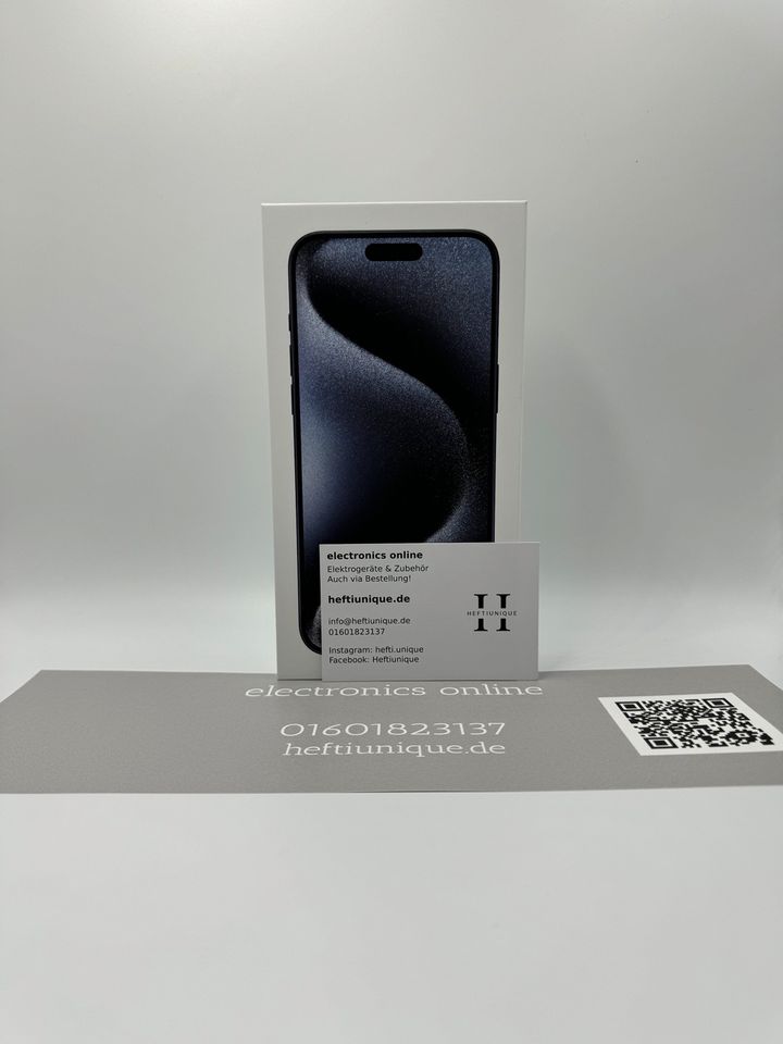 iPhone 15 Pro Max 256 GB Blue Titanium (versiegelt) in Hückelhoven