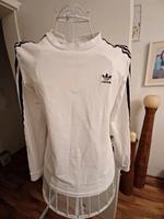 Adidas Shirt für Frauen mit langem Arm Nr.28 Niedersachsen - Celle Vorschau