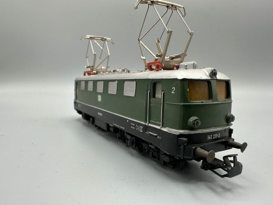 Märklin 3037 , Elektrolok BR 141 211-3 der DB in Kaisersbach