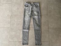 LEVIS 710 Super Skinny Jeans grau Gr. 164 Bayern - Erlenbach am Main  Vorschau