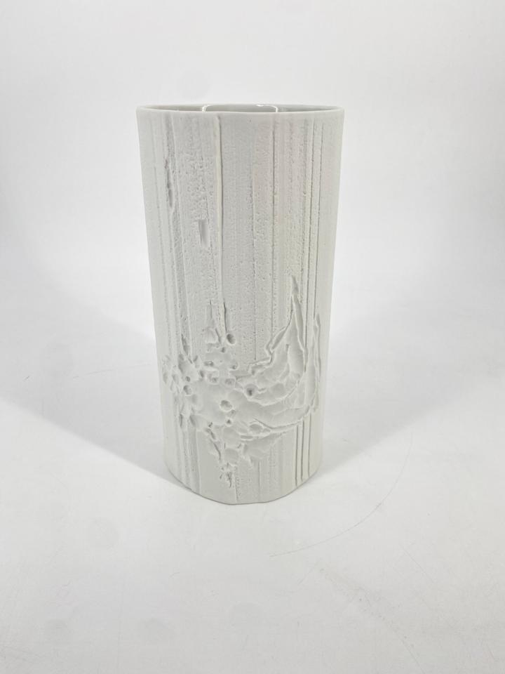 * VASE BISKUITPORZELLAN OP ART HEINRICH FUCHS HUTSCHENREUTHER in Berlin