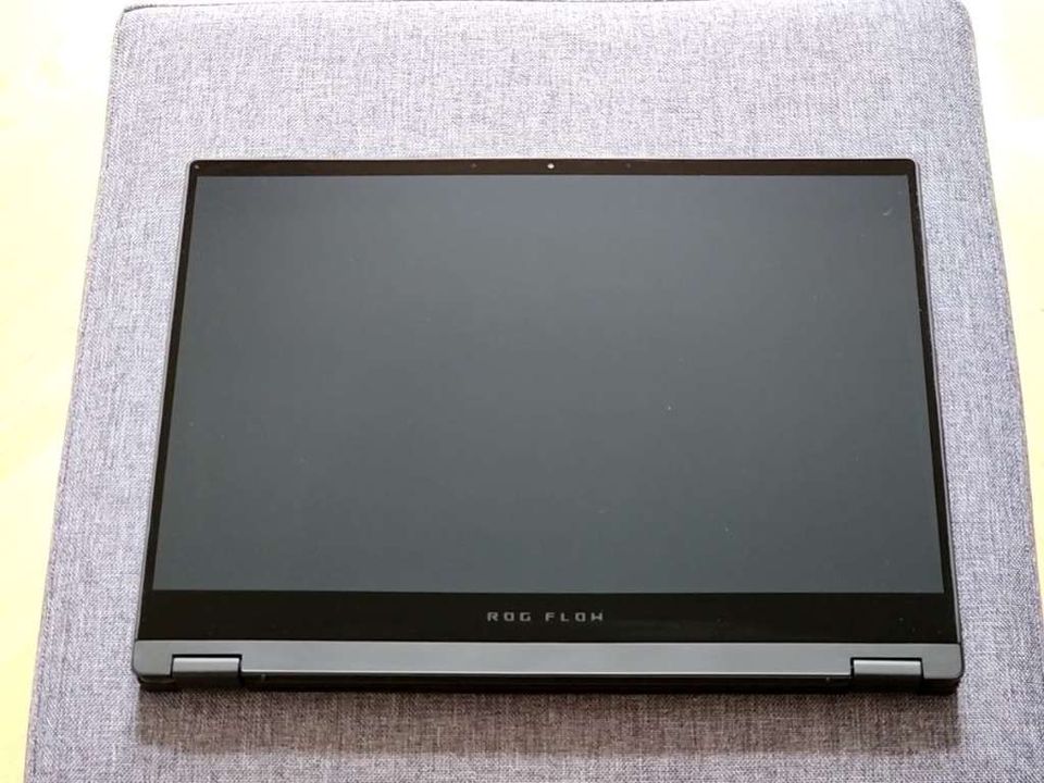 ASUS ROG Flow X13 GV301RE RTX 3050 TI Gaming Laptop Ryzen 9 6900 in Darmstadt