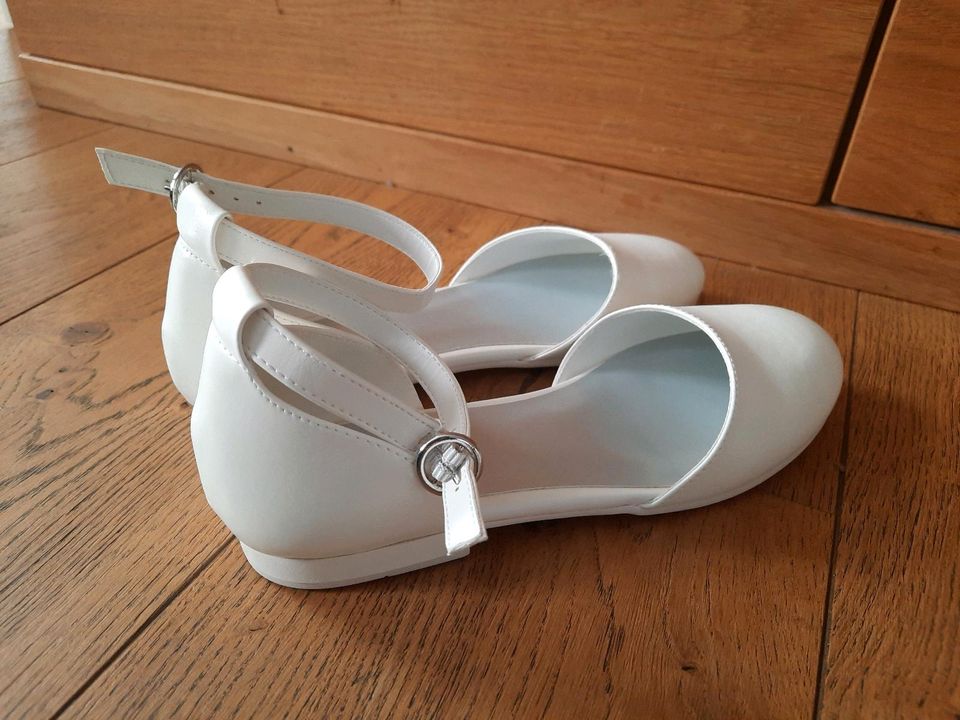 Schuhe Kommunion Mädchen Gr 36 NEU Hochzeit Taufe weiß in Wiggensbach