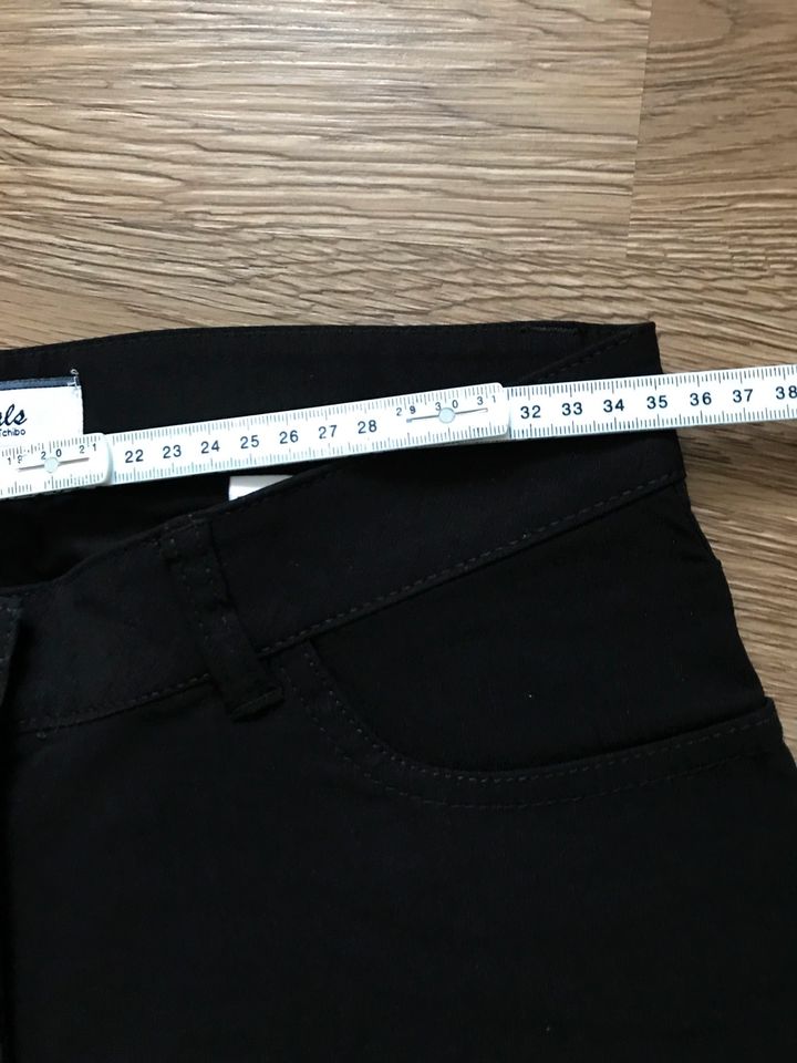 Kurze Hose Gr.36 NEU in Neustadt a.d.Donau