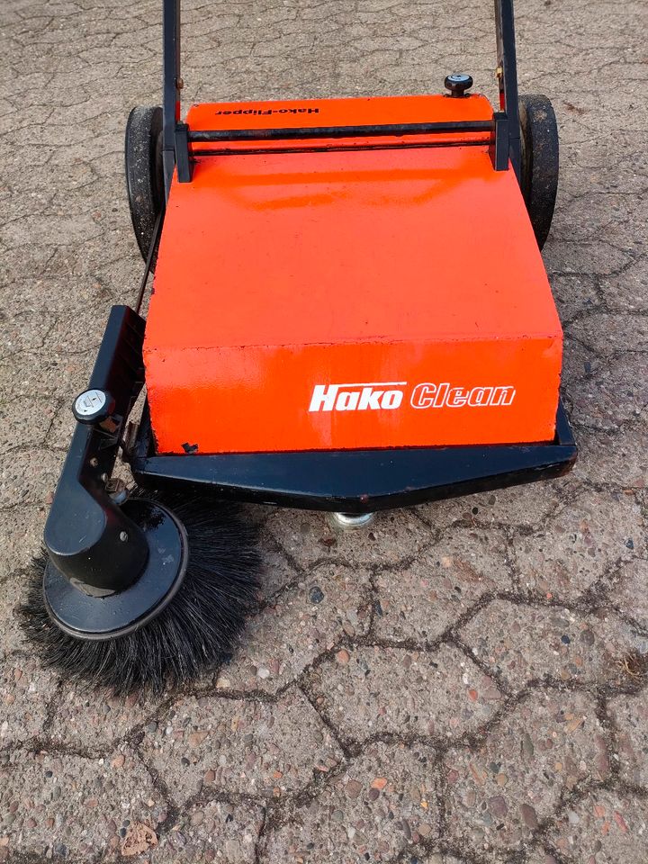 Kehrmaschine Hako Profi Flipper Pflaster Garten Pflasterbürste in  Niedersachsen - Spahnharrenstätte | eBay Kleinanzeigen ist jetzt  Kleinanzeigen