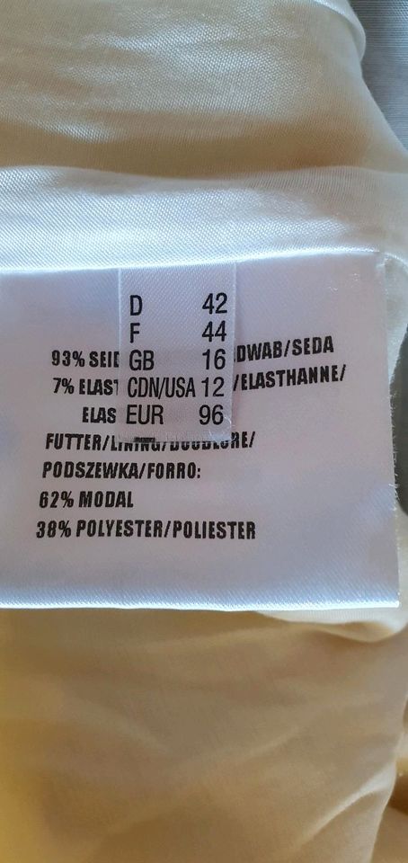 TUZZI Kleid 99 cm lang 93 % Seide 7 % Elasthan in Rostock