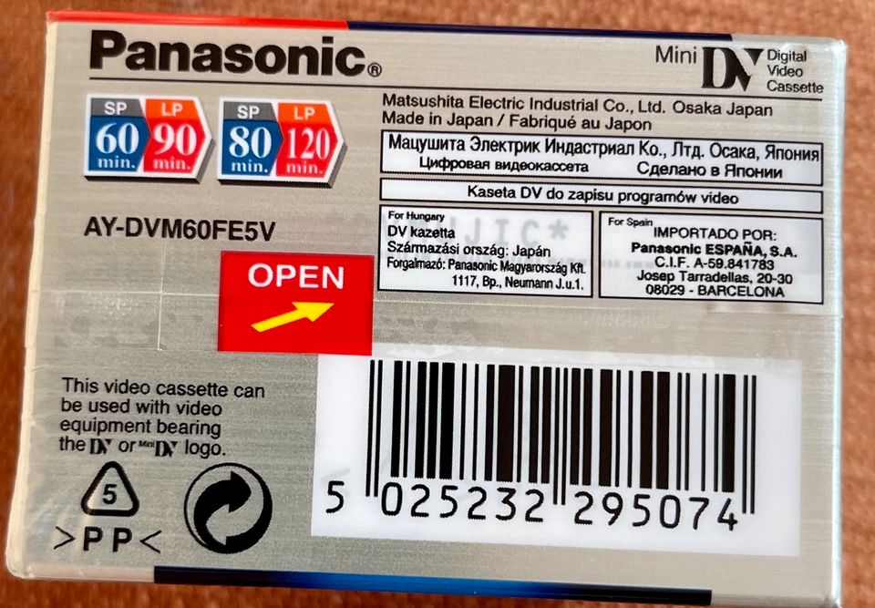 Mini DV Panasonic Value Pack 4x90 + 1x120 Minuten in Frankfurt am Main