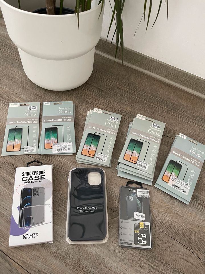 iPhone 12 pro max/ xs.11 pro /13-13 pro 14 / xs max in Bremen